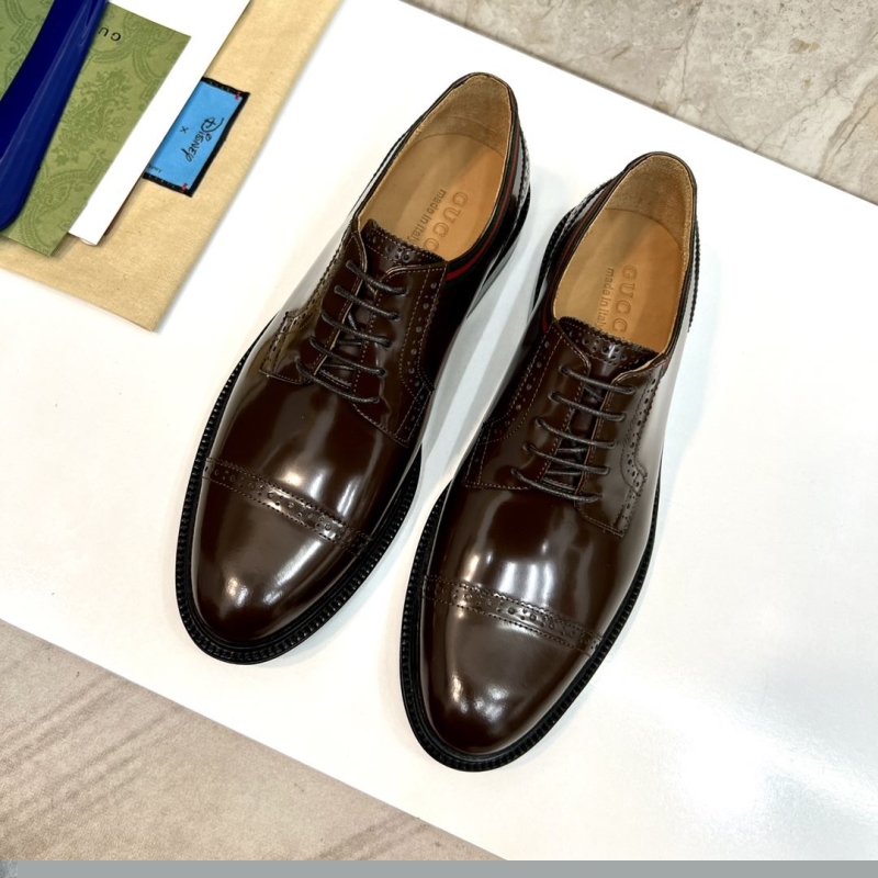 G*u*i leather shoes